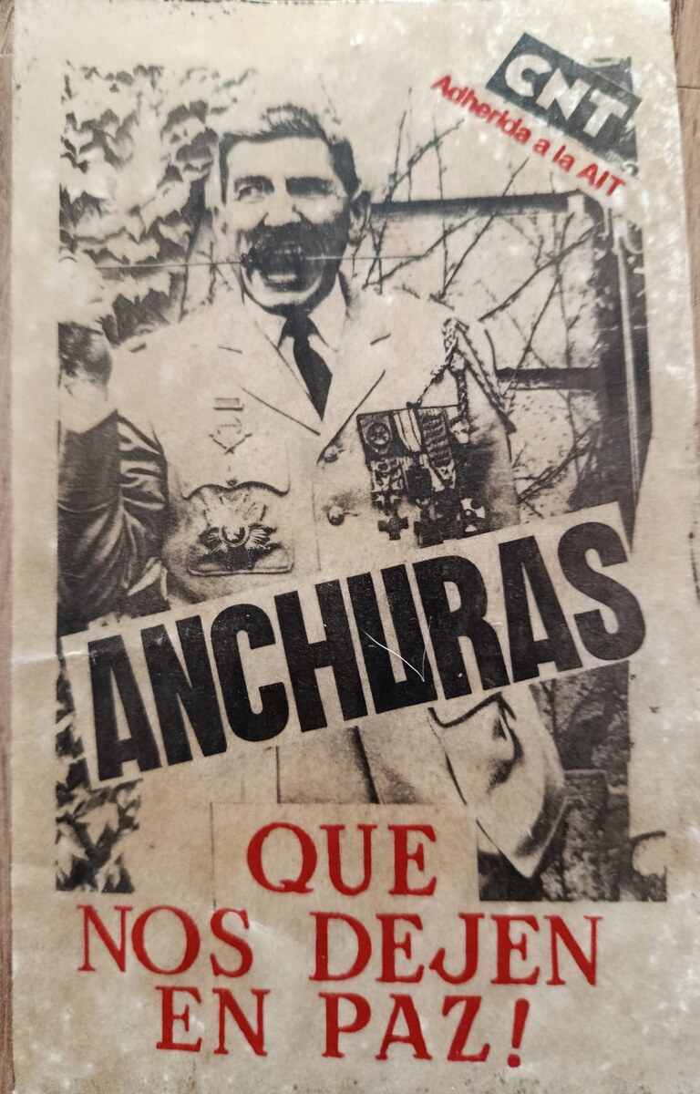 Anchuras. Que nos dejen en paz — Variante gráfica con fotomontaje