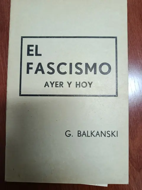 Vista principal de El fascismo ayer y hoy
